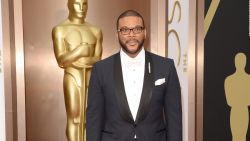 CNNE 584195 - tyler perry presenta "nobody's fool"