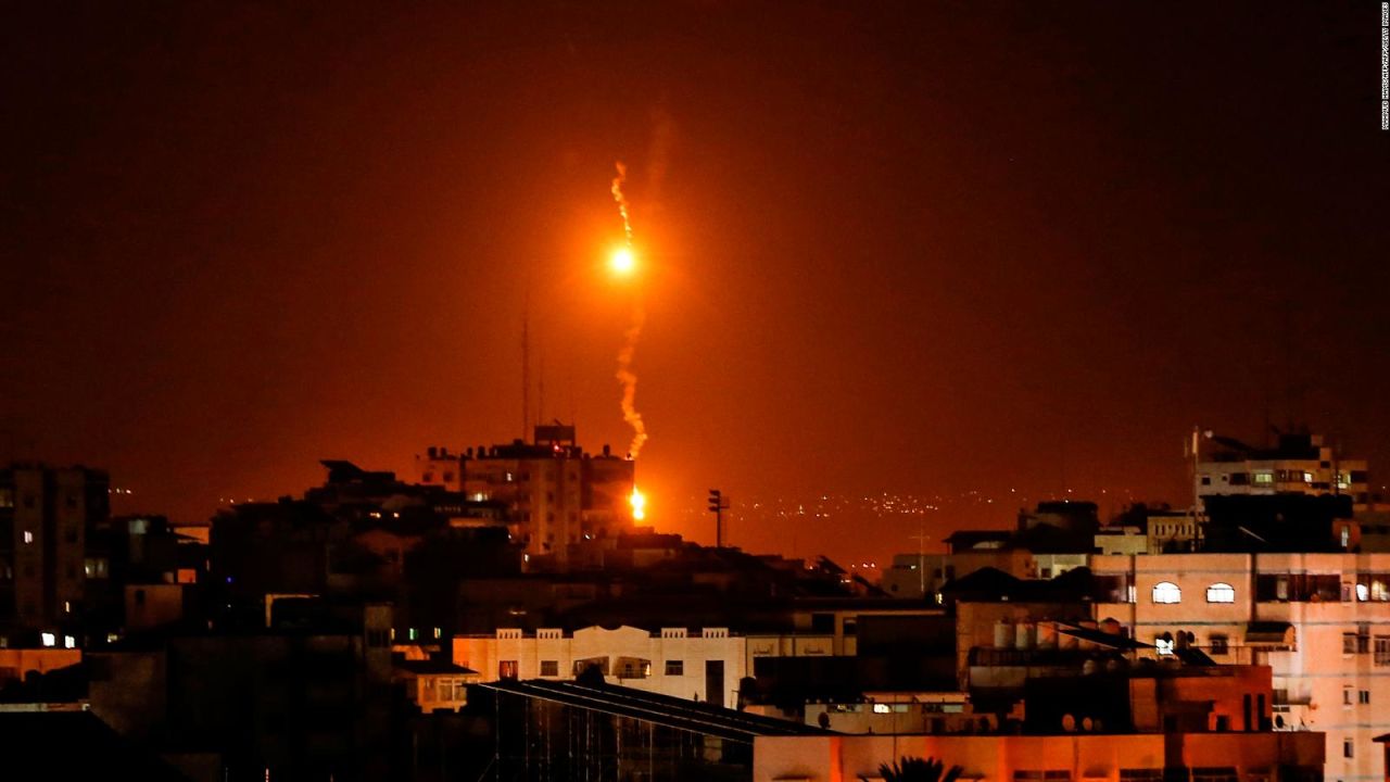 CNNE 586922 - ataque en gaza por la presencia de una unidad secreta del comando israeli