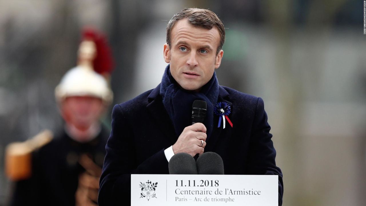 CNNE 586996 - macron reprende al nacionalismo mientras trump observa el dia del armisticio en paris