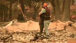 CNNE 587169 - #minutocnn- buscan a desaparecidos en incendios de california