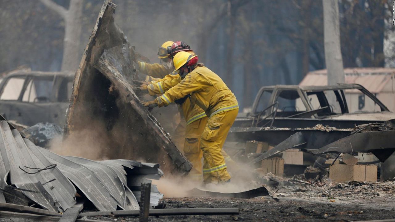 CNNE 587558 - estas son las imagenes y las cifras mas impactantes que dejan los incendios en california-