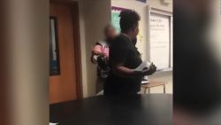 CNNE 588142 - alumna agrede a su maestra en una escuela en baltimore