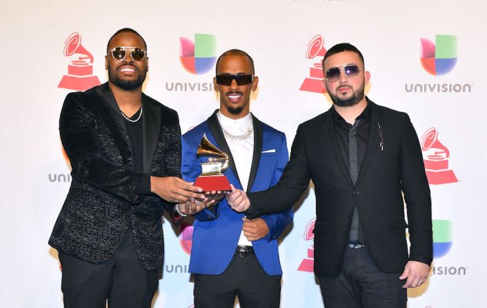 Luis Romero, Urbani Mota y Juan G. Rivera Vazquez (Foto), junto con Daddy Yankee, ganaron el premio a Mejor Canción Urbana por "Dura".