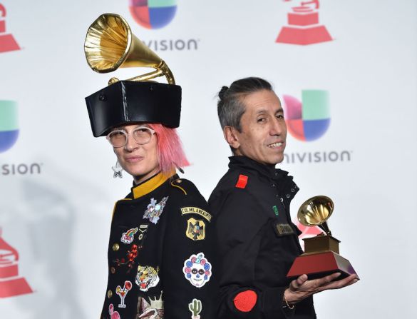 Aterciopelados ganó el premio a Mejor Álbum de Música Alternativa por "Claroscura".