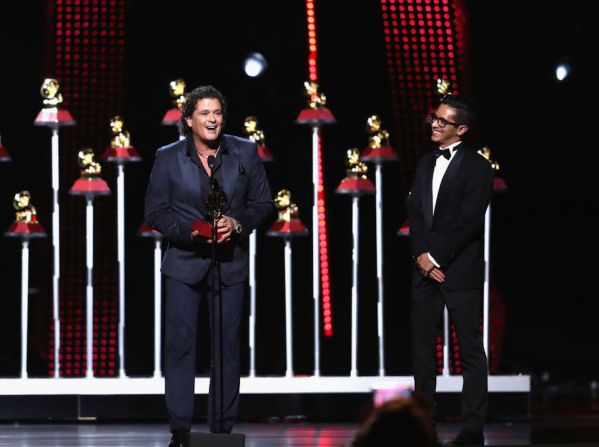 Carlos Vives ganó el premio a Mejor Álbum Tropical Contemporáneo por "Vives".