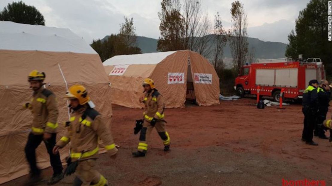 Centro de comando de los servicios de emergencia en la zona del incidente.