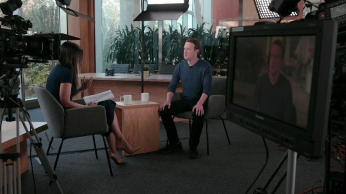 Mark Zuckerberg, fundador de Facebook, en entrevista con Laurie Segall de CNN Business.