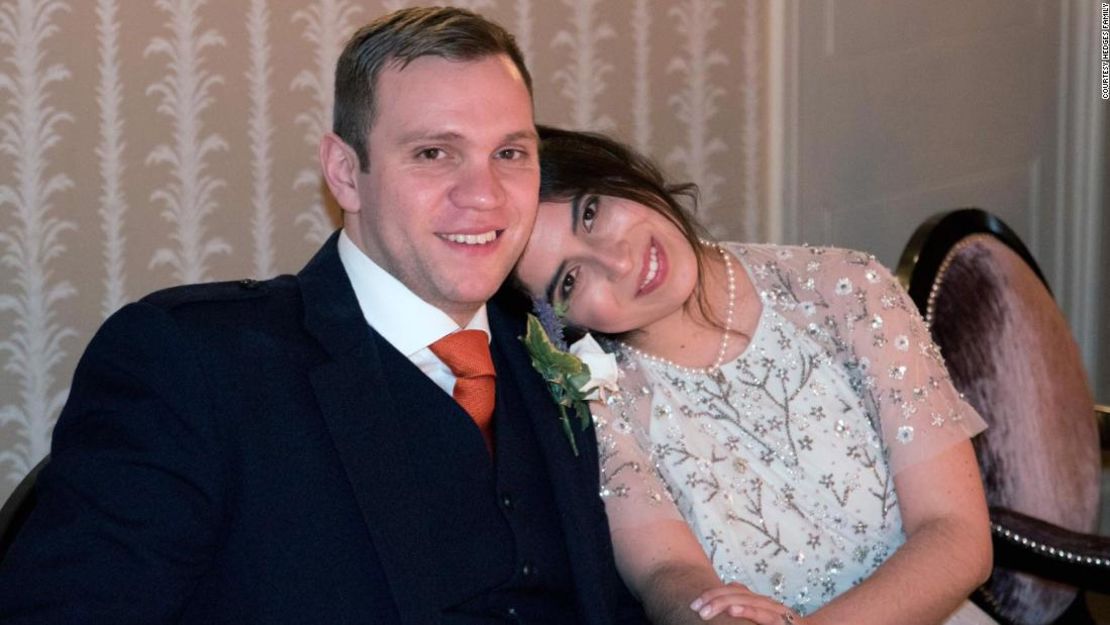 Matthew Hedges y su esposa Daniela Tejada.