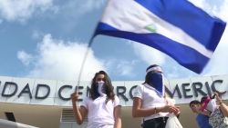 CNNE 590698 - policia impide libre manifestacion en nicaragua