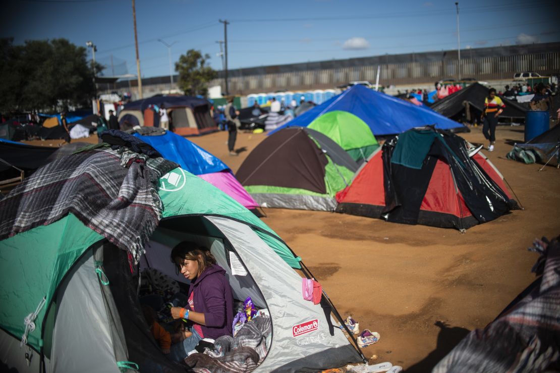 La caravana migrante ya está en Tijuana y el alcalde de esta ciudad mexicana pide ayuda.