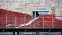 CNNE 591033 - hinchas de boca reaccionan tras suspension del partido