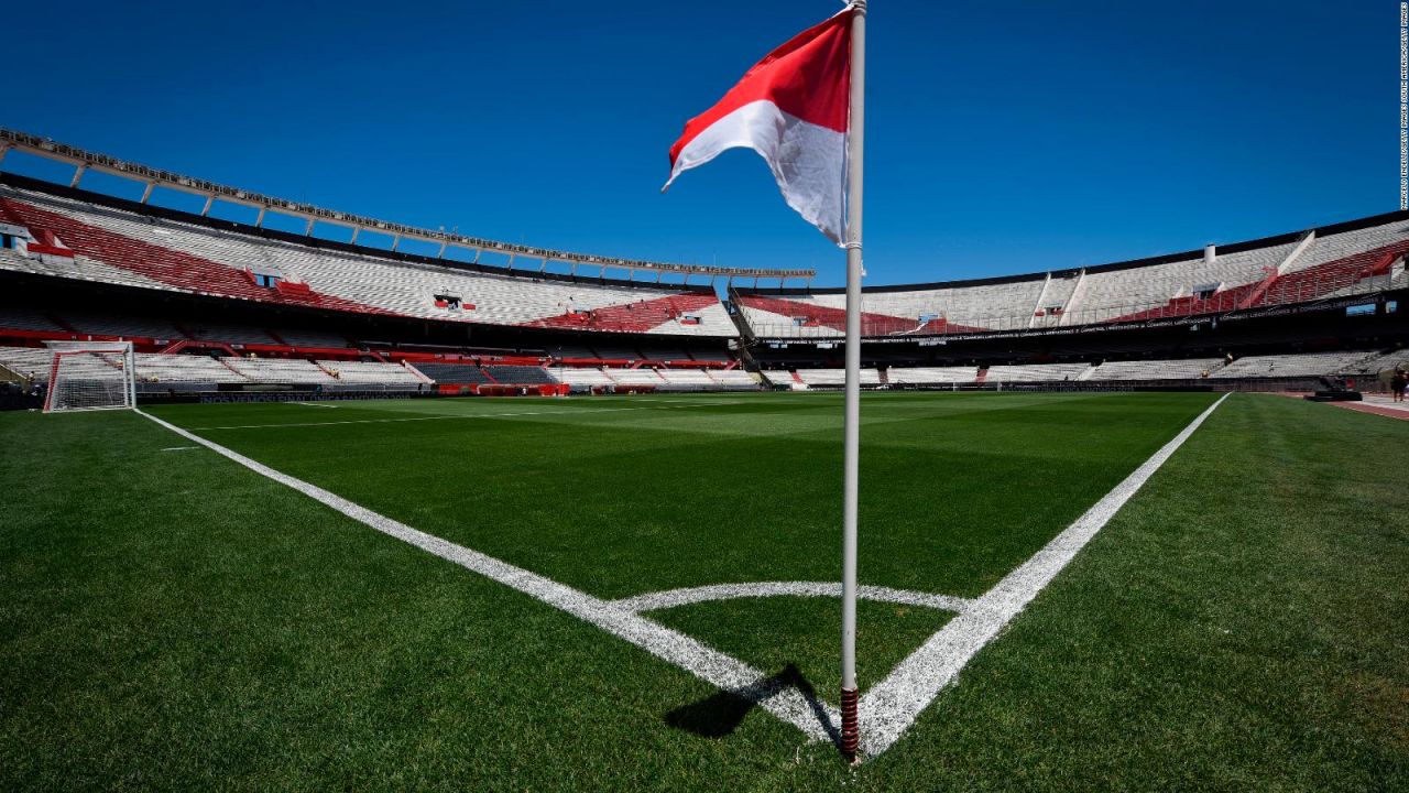 CNNE 591035 - suspenden indefinidamente la final de la copa libertadores