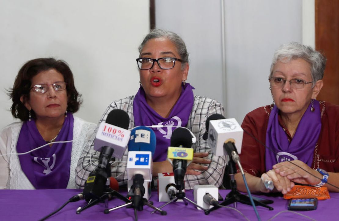 Integrantes de la Red de Mujeres contra la Violencia de Nicaragua, durante una conferencia de prensa en Managua el 23 de noviembre.