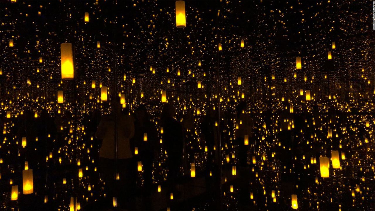 CNNE 592503 - adentrate a los "infinity mirrors" de yayoi kusama