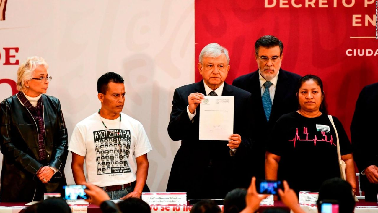 CNNE 593537 - amlo crea comision para caso ayotzinapa