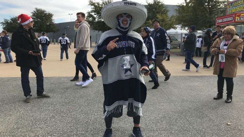 El costo aproximado para los fanáticos para ir a un partido de los Dallas Cowboys desde la Ciudad de México, es de 1.500 dólares por persona (avión, hotel, comidas y boleto del partido).