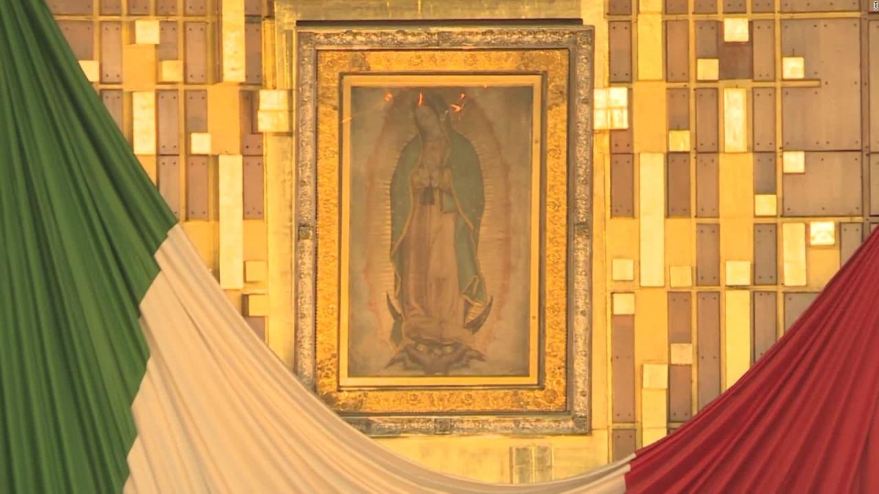 CNNE 596163 - mexico le canta las mananitas a la virgen de guadalupe