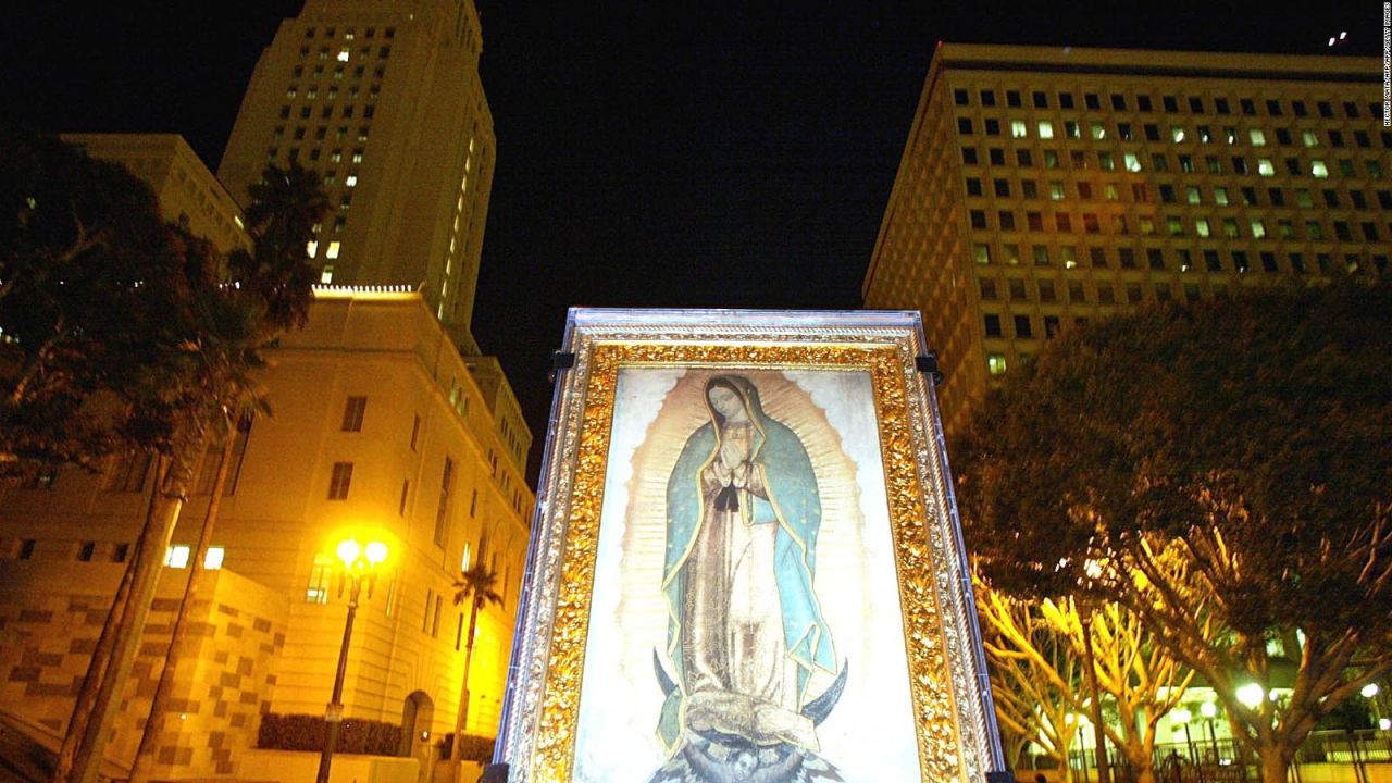 Iglesia de Los Ángeles recibe a inmigrantes que rinden homenaje a la Virgen  de Guadalupe