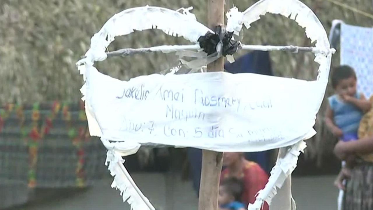 CNNE 597092 - un corazon blanco marca duelo por jakelin en su comunidad en guatemala