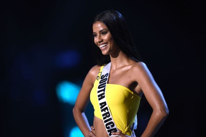 Miss Sudáfrica Tamaryn Green en el escenario.