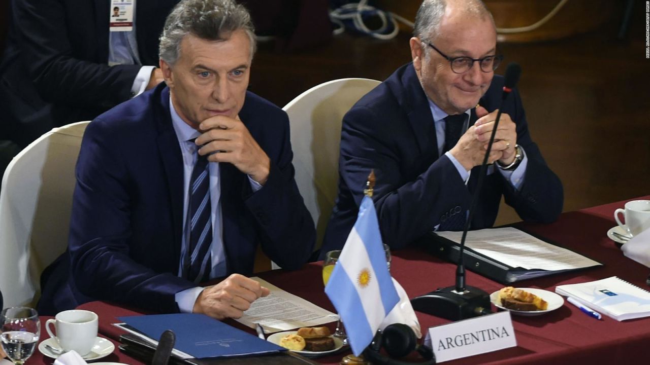 CNNE 597923 - macri- "debemos trabajar para restituir la democracia en venezuela"