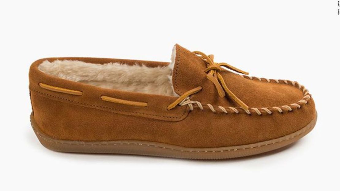 2. Mocasín Minnetonka Hardsole