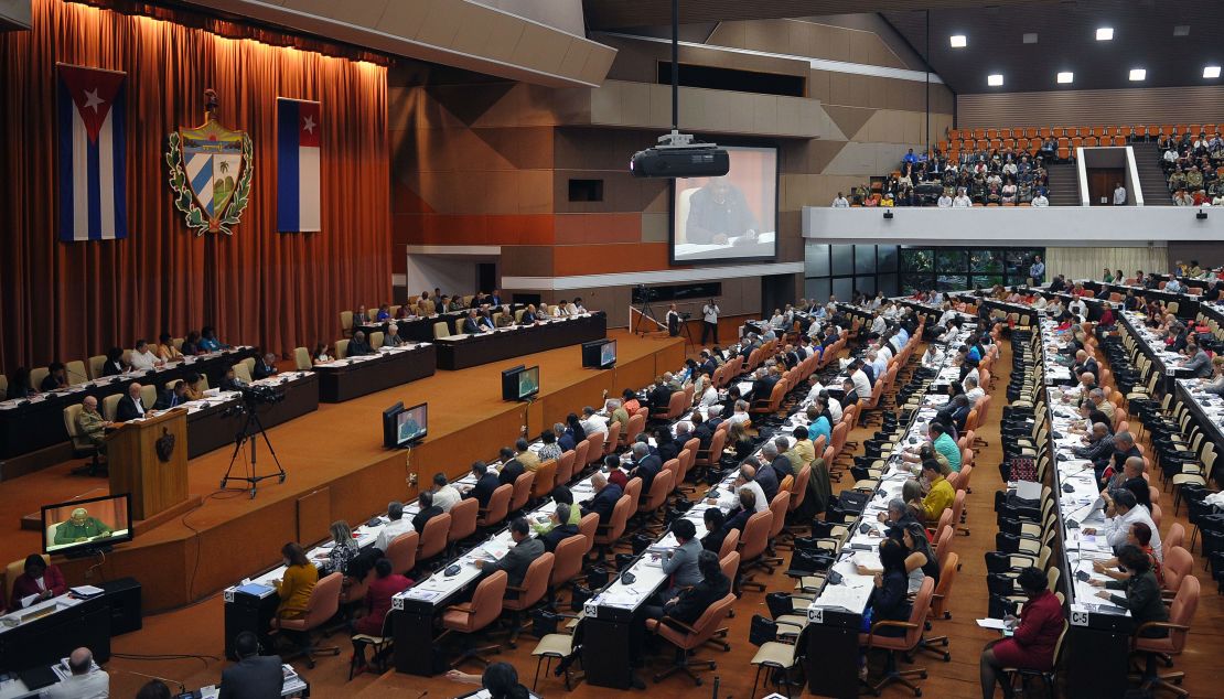 Vista general del segundo período ordinario de sesiones de la IX Asamblea Legislativa de la Asamblea Nacional del Poder Popular de Cuba, durante el debate sobre el proyecto de nueva Constitución en el Palacio de Convenciones en La Habana, el 21 de diciembre de 2018.