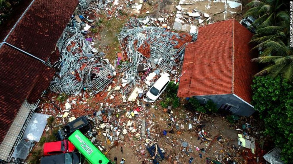 Una vista aérea de la zona que arrasó el tsunami en Indonesia.