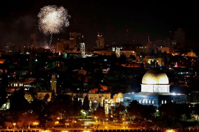 Jerusalén también celebró con fuegos artificiales la llegada del Año Nuevo.