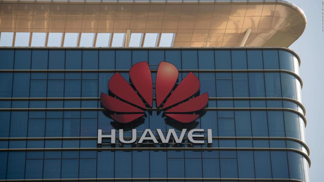 CNNE 601894 - academico estadounidense defiende a huawei, ¿por interes?