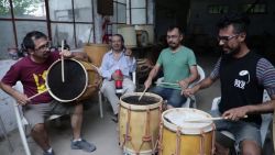 CNNE 601939 - desde la semilla- crean instrumentos de madera sostenible