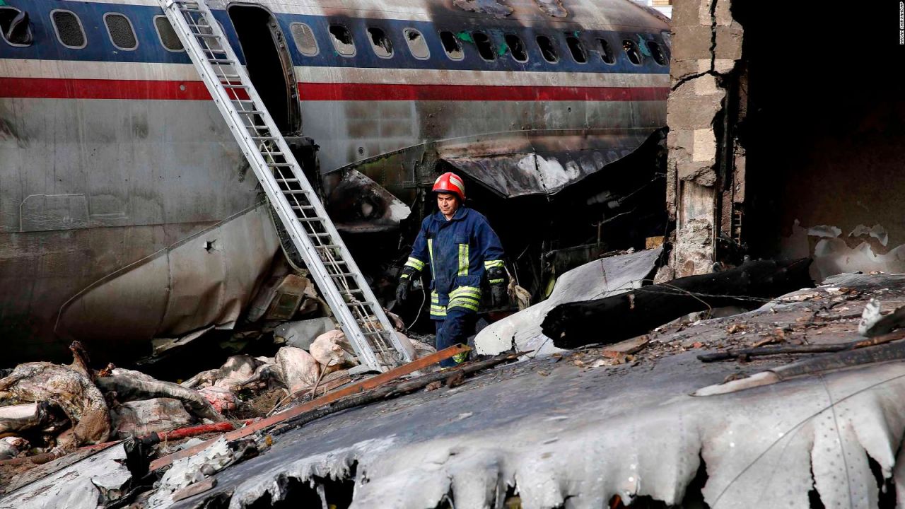 CNNE 604669 - avion de caraga se estrella en iran