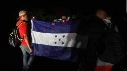 CNNE 605044 - desde honduras sale una nueva caravana de migrantes