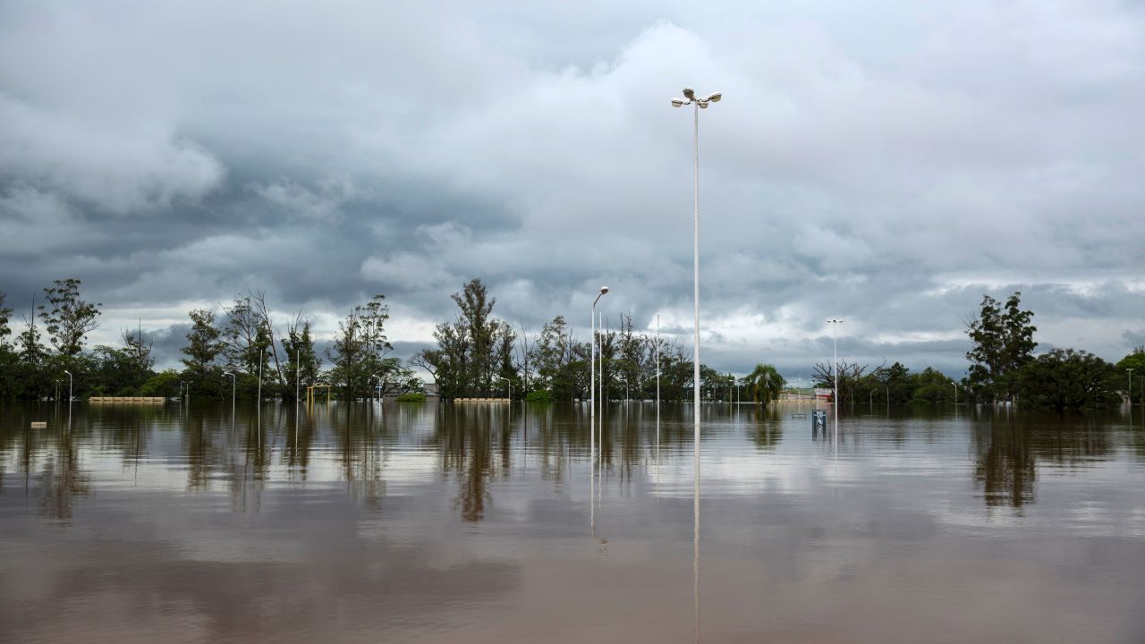 CNNE 607622 - argentina-weather-floods