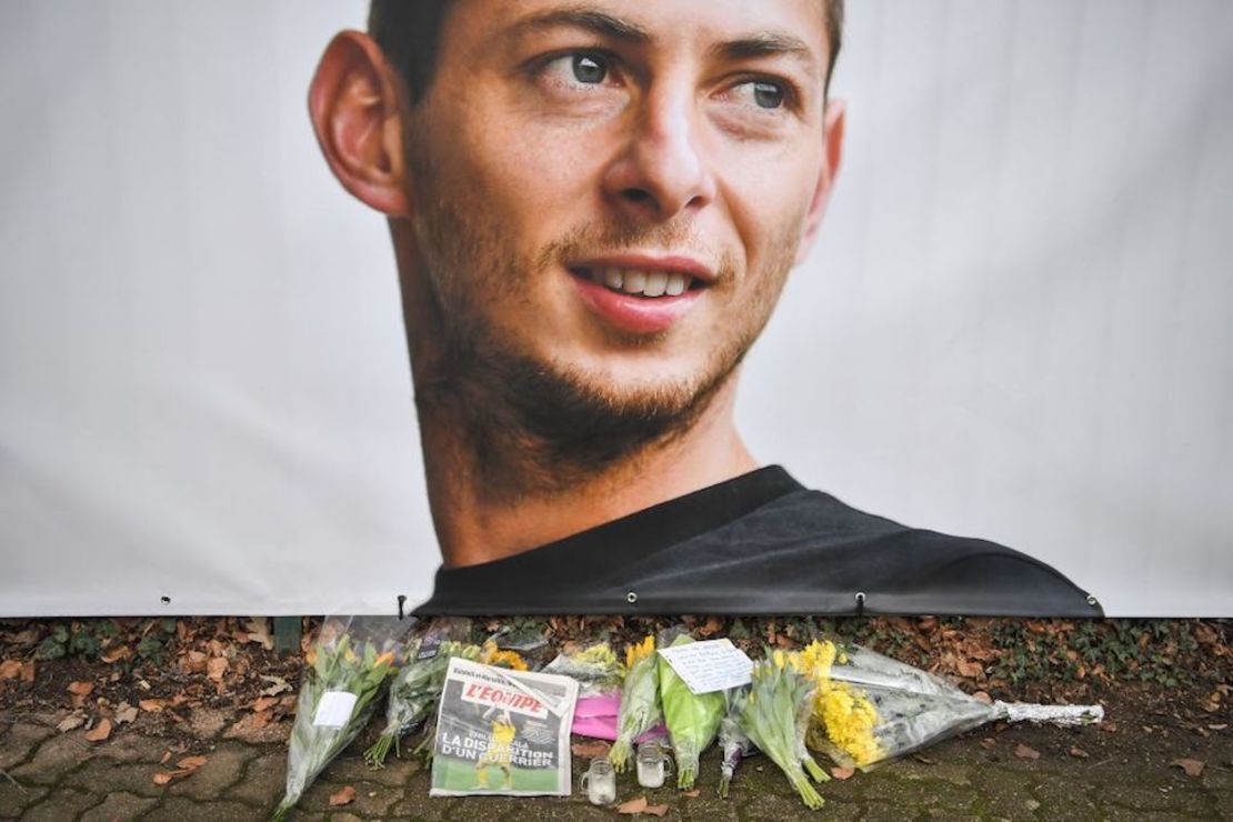 Homenaje de simpatizantes del FC Nantes a Emiliano Sala.