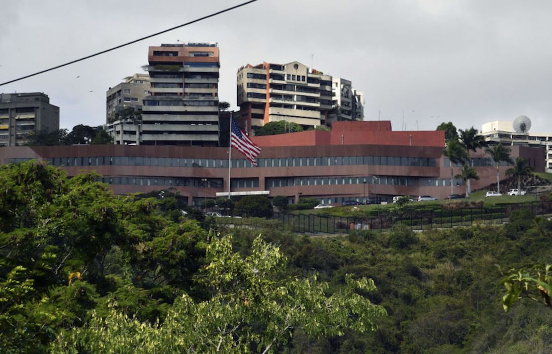 Vista general de la embajada de Estados Unidos en Caracas, Venezuela.