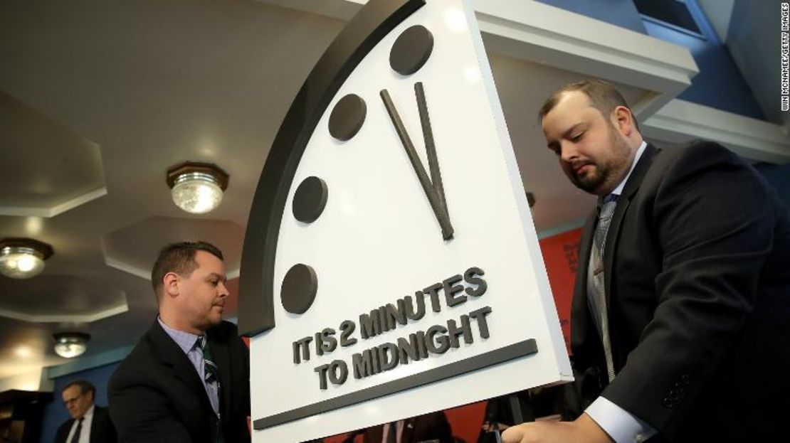 El Doomsday Clock dice que estamos a dos minutos de la aniquilación.