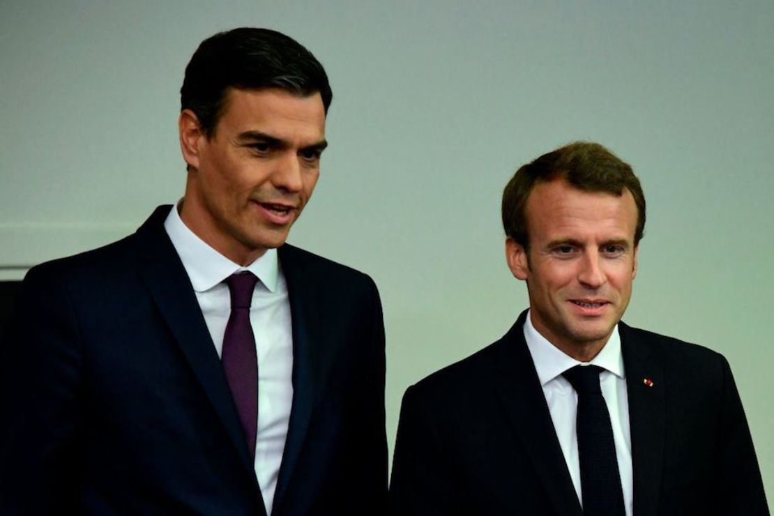 El presidente del gobierno español, Pedro Sánchez, y el presidente de Francia, Emmanuel Macron, en una reunión en Madrid, en julio de 2018.