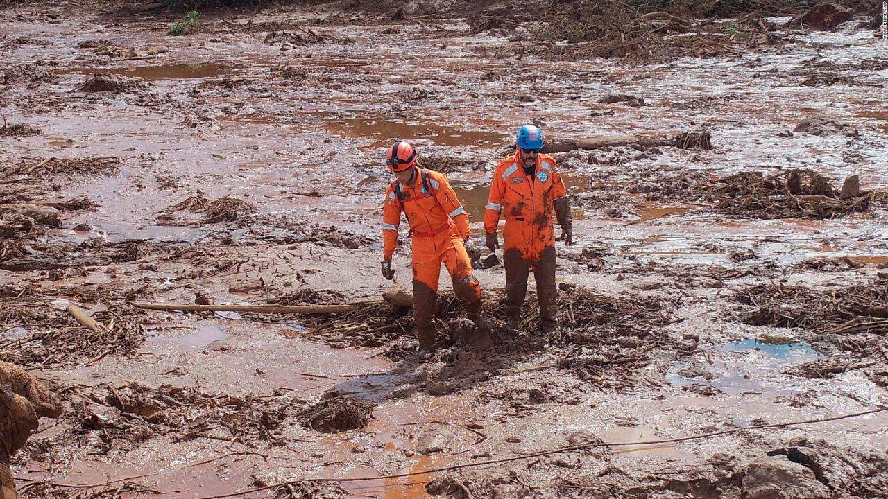 CNNE 609942 - rescatistas sospechan mas muertes en minas gerais