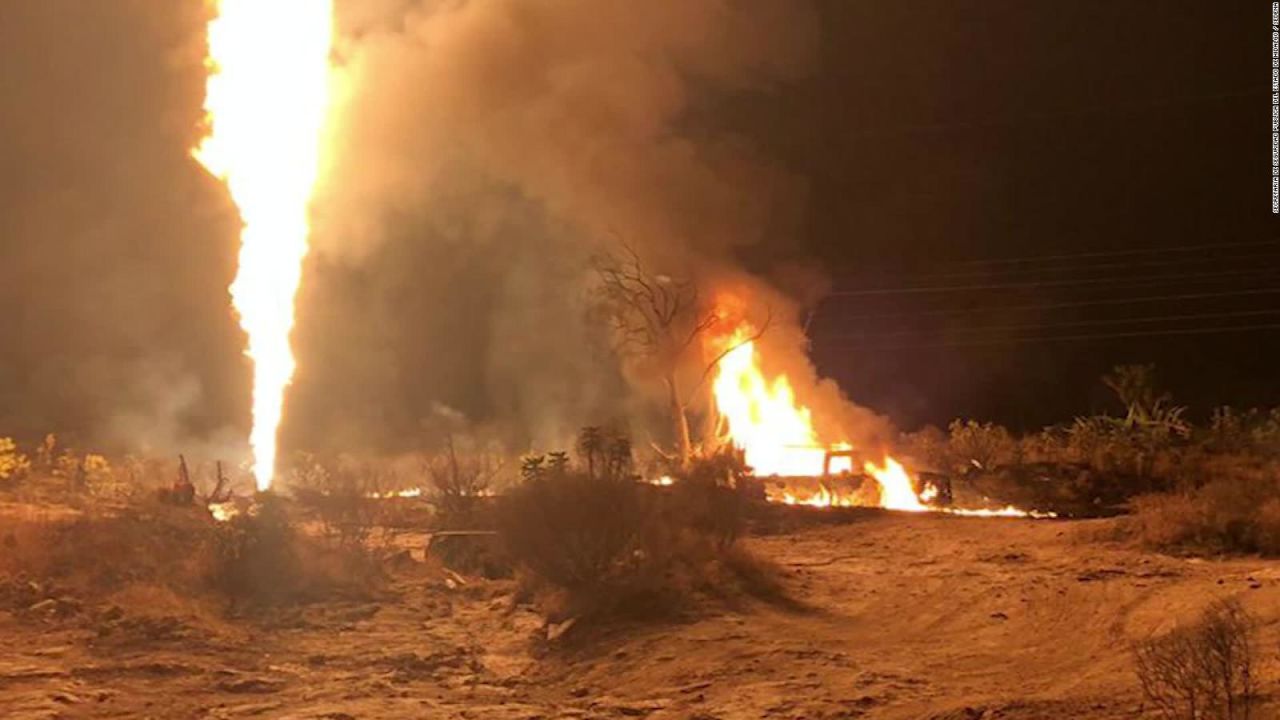 CNNE 610788 - se incendia otro ducto de pemex en hidalgo