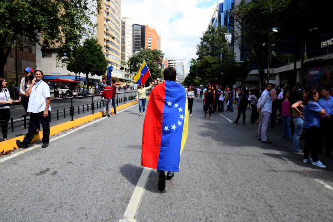 Este sábado, miles de personas salieron a las calles de Caracas.