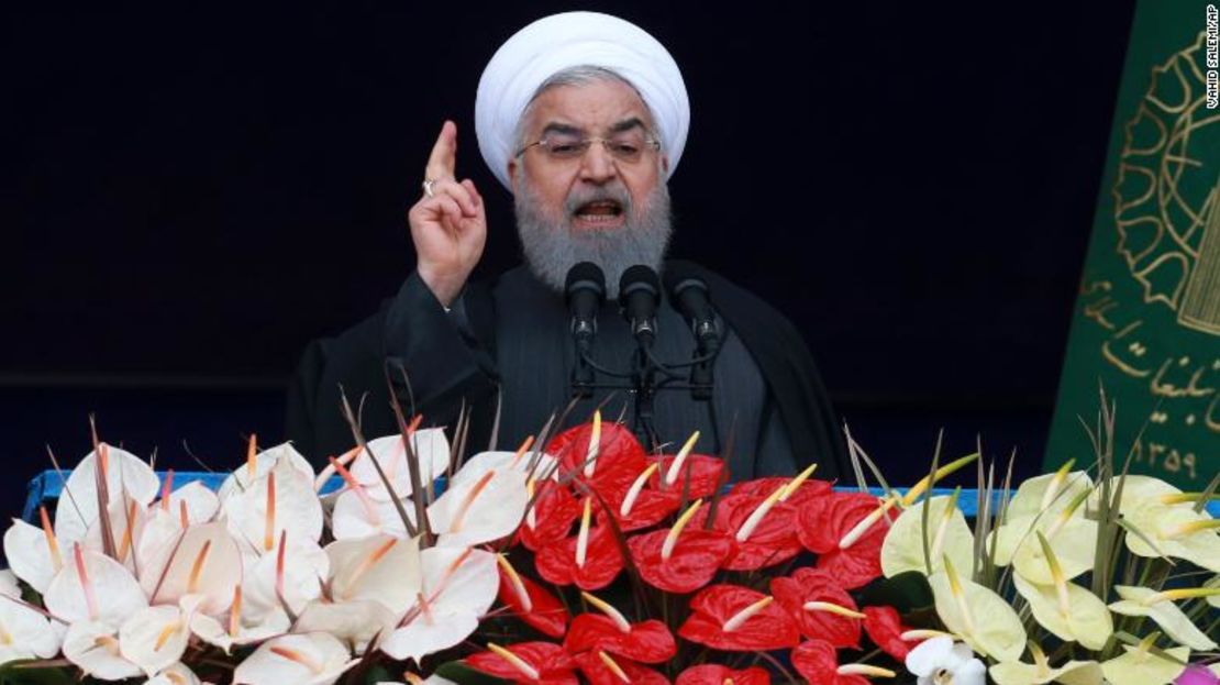 El presidente iraní, Hassan Rouhani, habla durante la ceremonia de celebración del 40 aniversario de la Revolución Islámica en la Plaza Azadi, Teherán, el 11 de febrero de 2019.