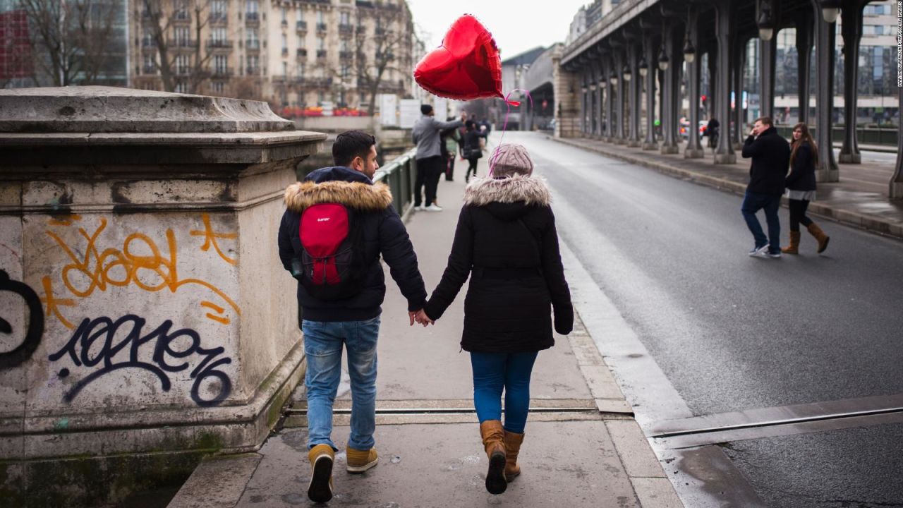 CNNE 615778 - rankingcnn- las cinco preguntas que mas se buscan en san valentin