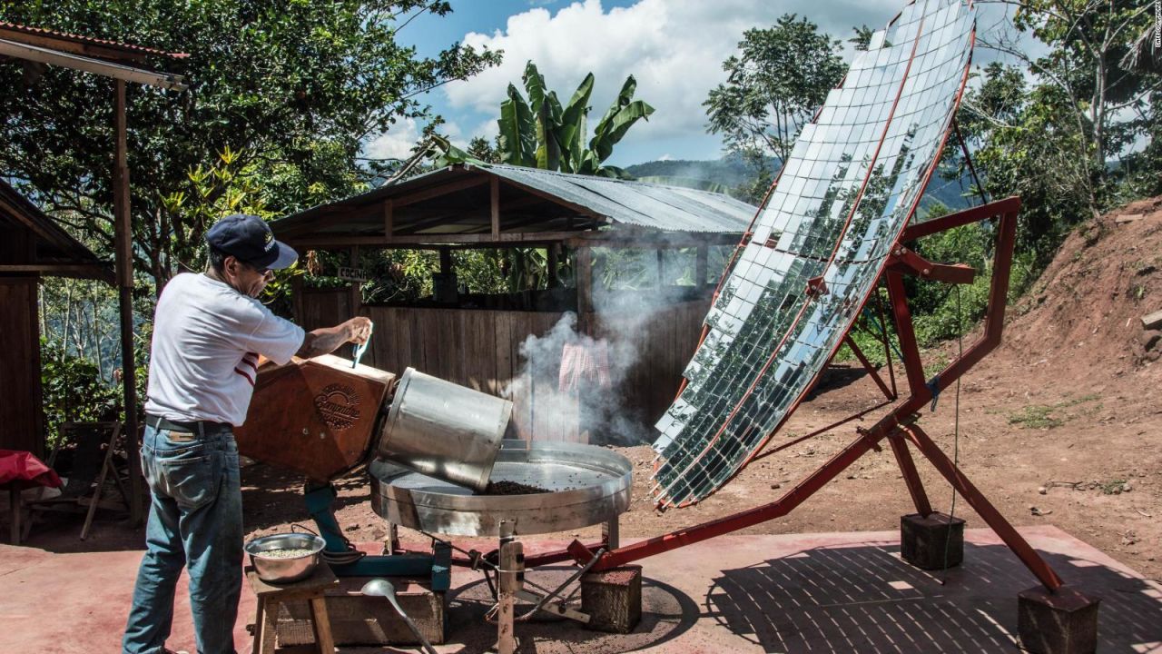 CNNE 616416 - conoce el cafe que se procesa con energia solar y se vende bajo comercio justo