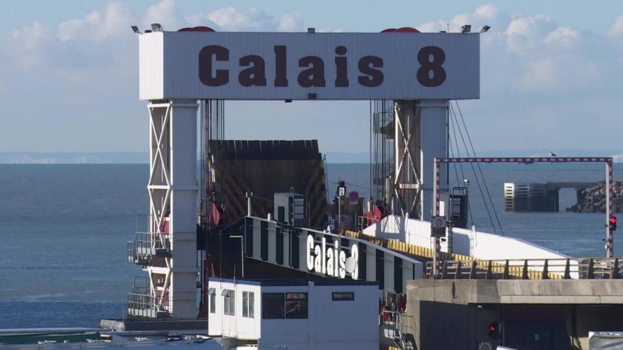 CNNE 616472 - ¿estara preparado el puerto de calais para el brexit?