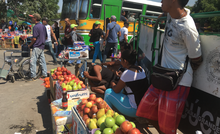 Según las autoridades del municipio de Villa del Rosario, Norte de Santander, donde queda el sector de La Parada, hay unos 3.000 vendedores ambulantes, en su mayoría venezolanos.