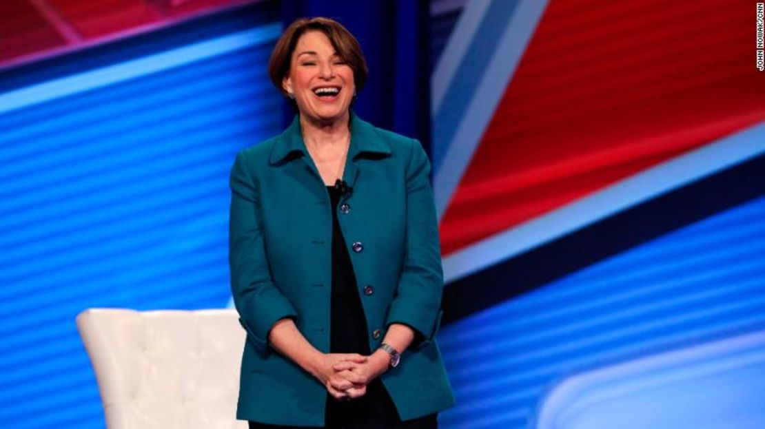 La senadora Amy Klobuchar durante un foro de CNN en Manchester, New Hampshire.