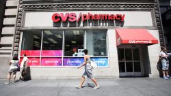 CNNE 617947 - baja en los numeros de cvs health