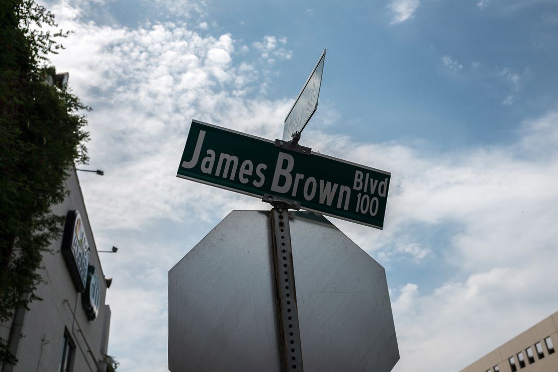 Una calle lleva el nombre de James Brown en Augusta, Georgia.