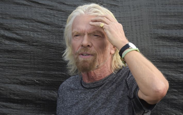 Branson en el escenario del Venezuela Aid Live.